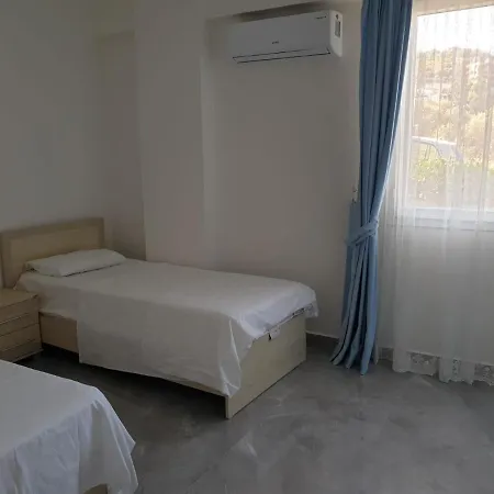 Διαμέρισμα Pool, Beach, Shopping In Walking Distance