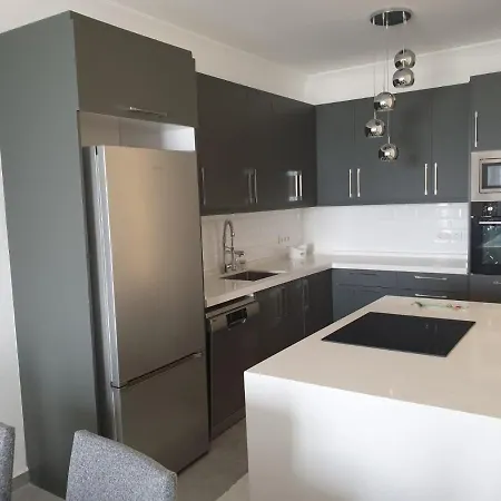 Pool, Beach, Shopping In Walking Distance Διαμέρισμα Milas
