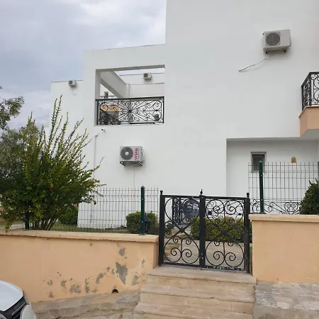 Διαμέρισμα Pool, Beach, Shopping In Walking Distance Milas