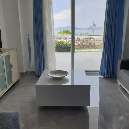 Διαμέρισμα Pool, Beach, Shopping In Walking Distance